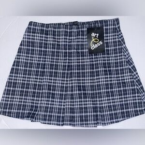 Art Class- Girl Plaid Skirt Size S 6/7 New with Tags